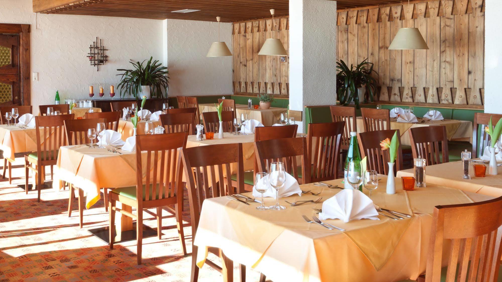 Sonnenhotel Zaubek トレフェン エクステリア 写真