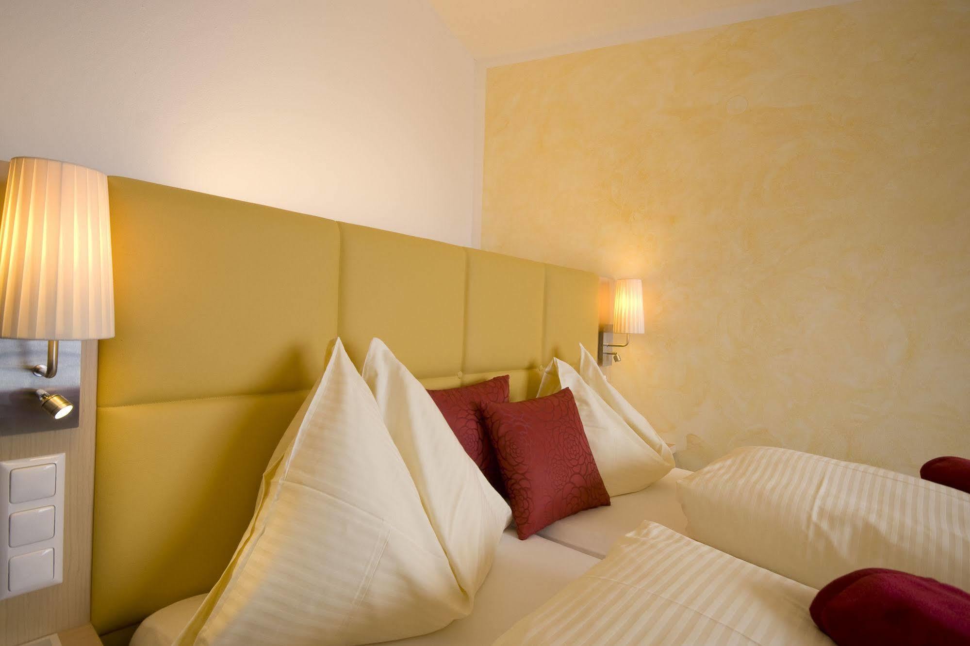 Sonnenhotel Zaubek トレフェン エクステリア 写真
